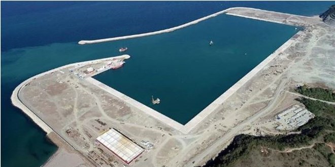 Bakanla genel müdür 2.2 milyar dolarlık limanda ters düştü