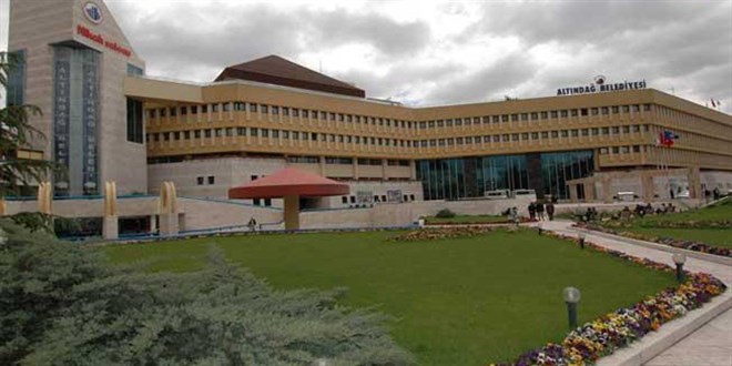 Altındağ Belediyesi'nde eski başkan ile yeni başkan arasında borç tartışması