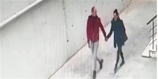 El ele geldiler, çalıp gittiler