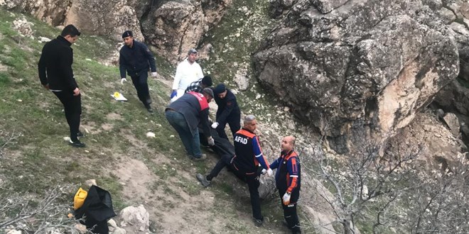 Harput Kalesi'nden d��en lise ��rencisi hayat�n� kaybetti