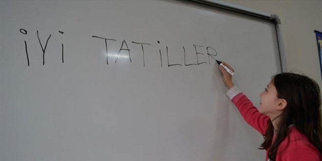 Okullarda ikinci ara tatil başladı