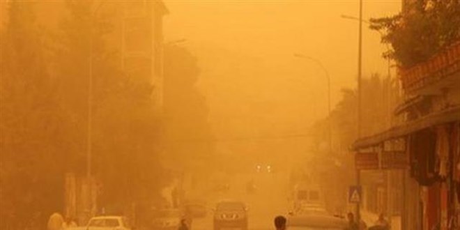 Mardin Nusaybin'de toz tanm etkisini srdryor