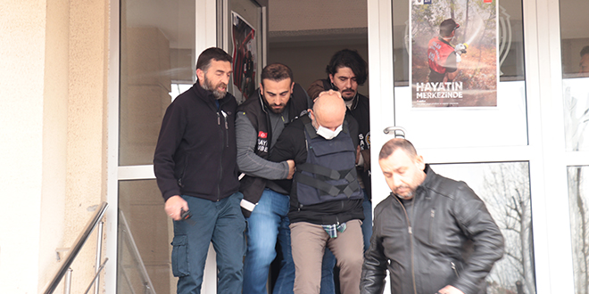 Ağabeyi, yengesi ve yeğenini öldüren zanlı tutuklandı