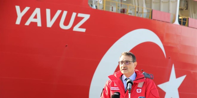 Bakan Dönmez, Yavuz Sondaj Gemisi'ni yeni görevine uğurladı