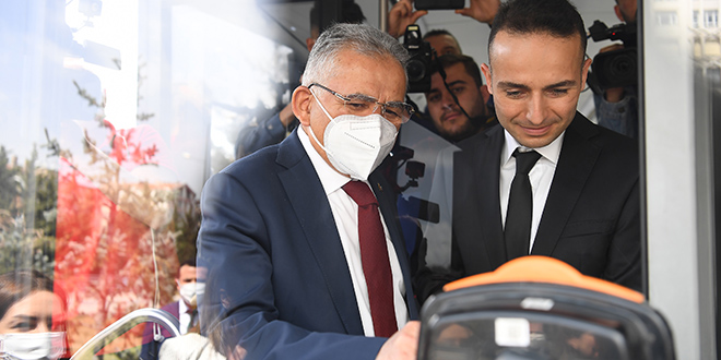 Toplu taşımada banka ve kredi kartıyla temassız ödeme dönemi