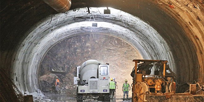 Ödeme yapılmadı metro inşaatı durdu