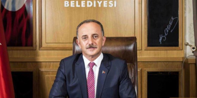 AK Partili Bağcılar Belediye Başkanı Çağırıcı görevinden istifa etti