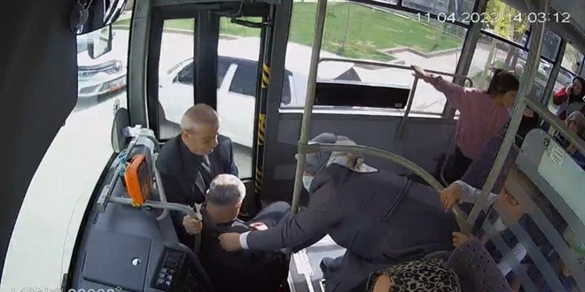 Otobüste rahatsızlanan yolcuyu kadın şoför hastaneye yetiştirdi