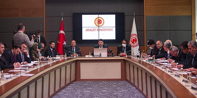 Avukatlık Kanunu'nda değişiklik teklifi Komisyonda kabul edildi