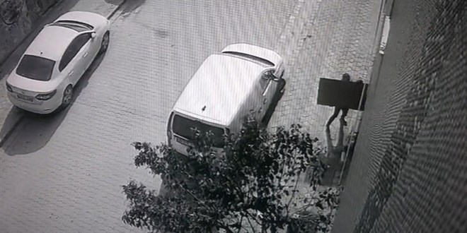 Haltercilere ta� ��kartan h�rs�z, 70 kiloluk demir kapa�� �ald�