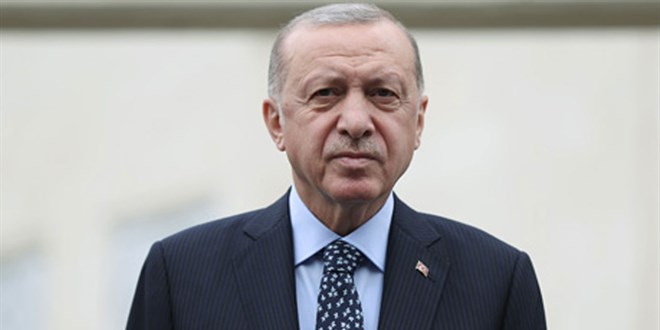 Cumhurba�kan� Erdo�an cuma namaz�n� Ayasofya'da k�ld�