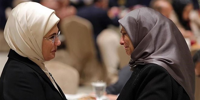 Başak Cengiz'in ailesi Erdoğan çiftiyle buluştukları iftarı anlattı