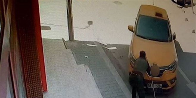 El freni çekilmemişti, aracı durdurmak isterken ezildi