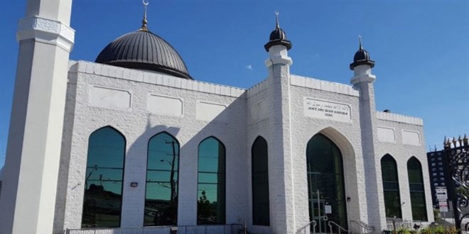 Kanada'da teravih namazından çıkanlara ateş açıldı