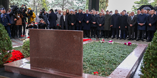 Sekizinci Cumhurbaşkanı Özal için İstanbul'da anma töreni yapıldı