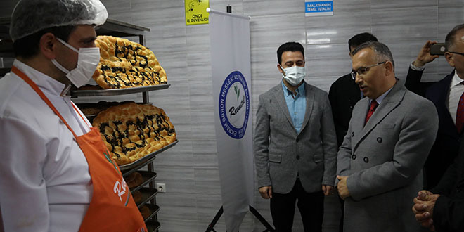 ��rencilerin yapt��� ekmekler ihtiya� sahiplerine ula�t�r�lacak