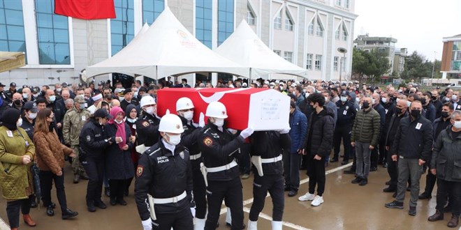 2 çocuk babası polis beyin tümörüne yenik düştü