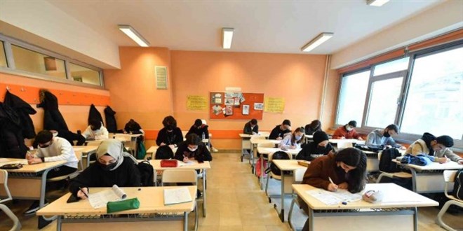 Bahçelievler'de TYT deneme sınavı heyecanı
