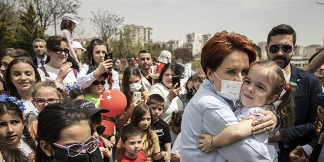 İYİ Parti Genel Başkanı Akşener, 23 Nisan çocuk şenliğine katıldı