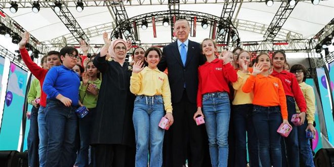 Cumhurbaşkanı Erdoğan'dan 23 Nisan mesajı