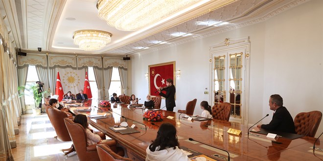 Cumhurbakan Erdoan, Milli Eitim Bakan zer'i kabul etti