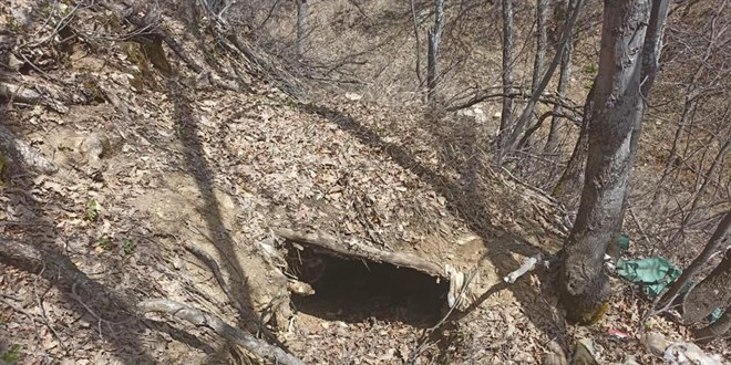 Tunceli'de teröristlerce kullanılan 5 sığınak imha edildi