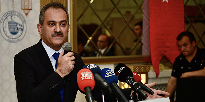 'Öğretmen ve öğrencilerin maske kullanmadığı bir döneme girdik'