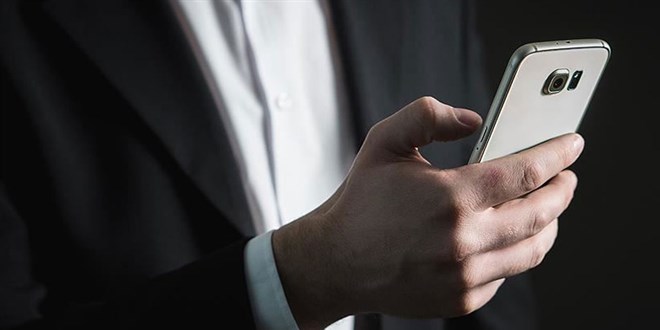 M��terilerinden ald��� telefon numaras�n� ba�kalar�yla payla�an ma�aza yand�