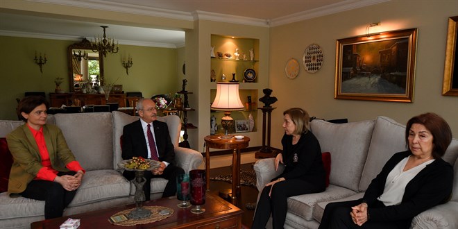 CHP Genel Başkanı Kılıçdaroğlu'ndan Pınar Türenç'e taziye ziyareti