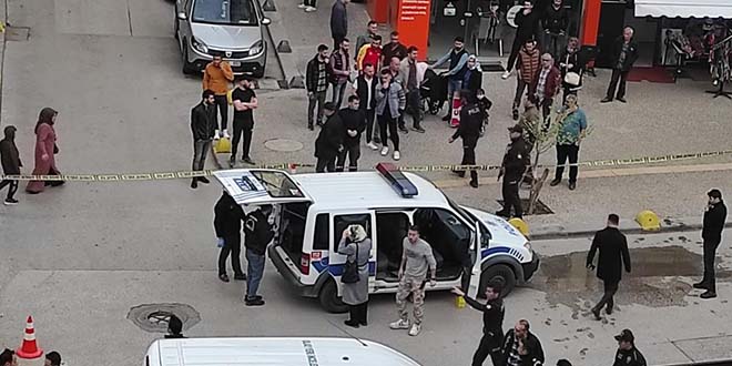 Beylik tabancasından çıkan kurşunla vurulan polis memuru hayatını kaybetti