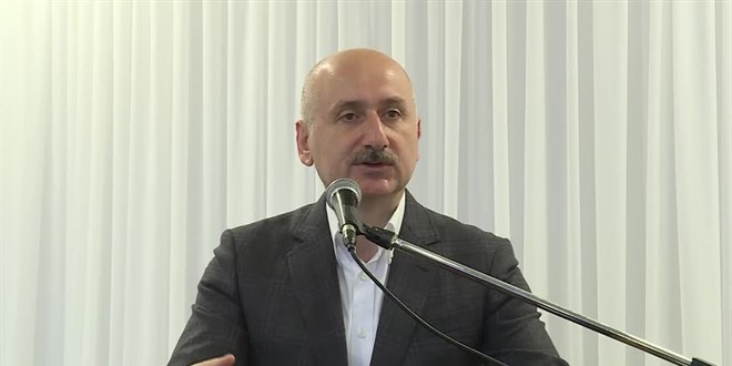 Bakan Karaismailoğlu, Trabzon'da partililerle bayramlaştı