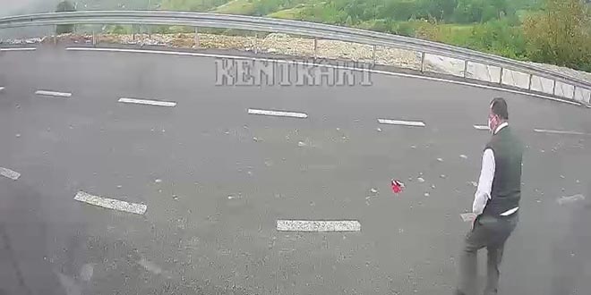 Otobüs şoföründen alkışlanacak hareket