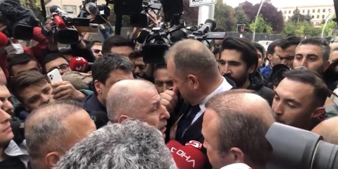 İçişleri Bakanlığı'na yürümek isteyen Özdağ'a engel