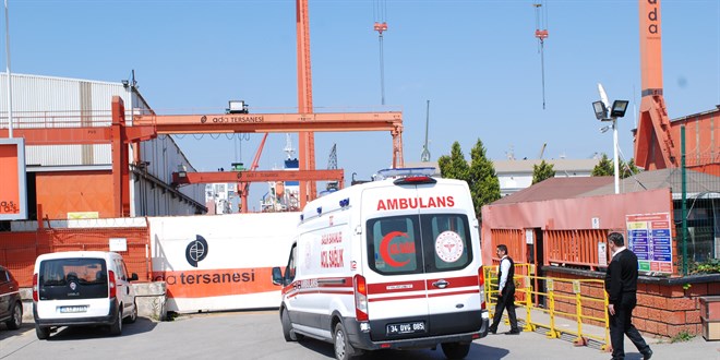 Tuzla'da tersanede karbondioksit zehirlenmesi: 4 işçi hastaneye kaldırıldı
