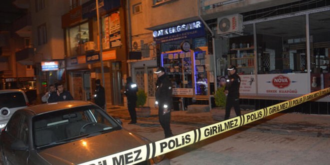 Eğlence mekanı çıkışı havaya ateş açan polis, açığa alındı