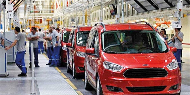 Pahal� otomobil ticariye yarad�: Hafif ticari ara� sat��� y�zde 10 b�y�d�