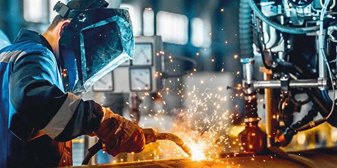 Avrupallar Uzakdou yerine Trkiye'ye tercih ediyor: retim gcmzle gurur duyabiliriz