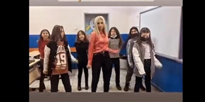 Öğretmenin 'Z Kuşağıyla' eğlenceli anları gündem oldu