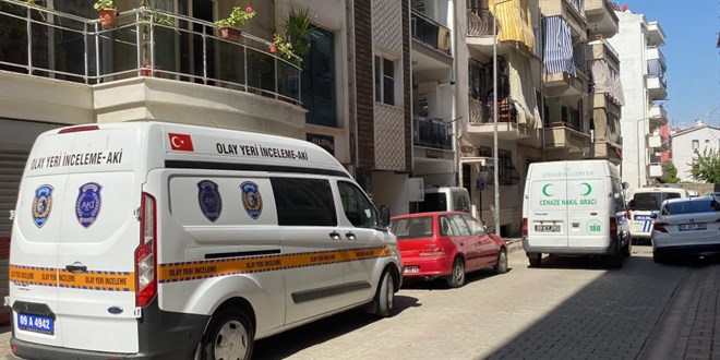 Genç kadın, ailesinin evinde ölü bulundu