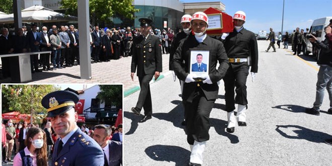 Silahını temizlerken kendini vuran yüzbaşı hayatını kaybetti