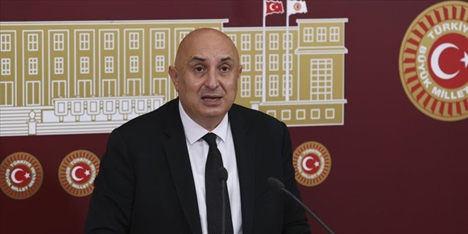 CHP'li Özkoç: 25 milletvekili TBMM'de, diğerleri İstanbul'a gidiyor