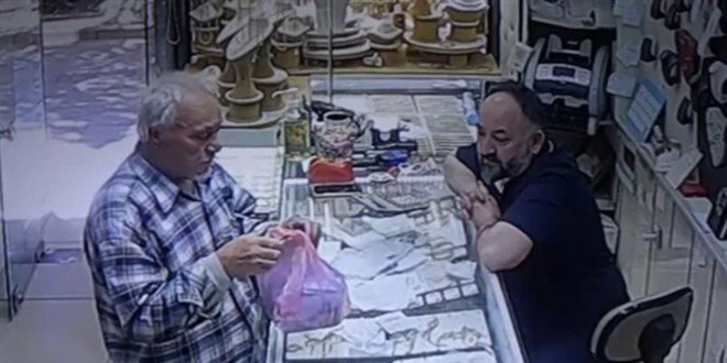 Kuyumcunun dikkati kurtardı: Dolandırıcıya 257 bin lirasını kaptırıyordu