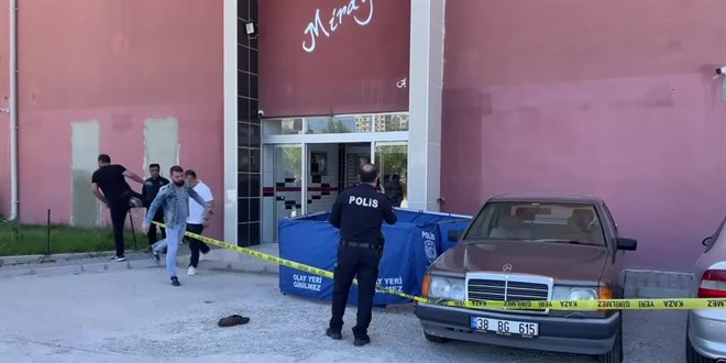Kayseri'de uyuşturucu operasyonunda 10. kattan atlayan zanlı öldü