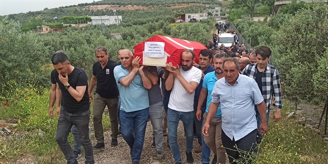 Mersin'de hayatını kaybeden polisin cenazesi Osmaniye'de defnedildi