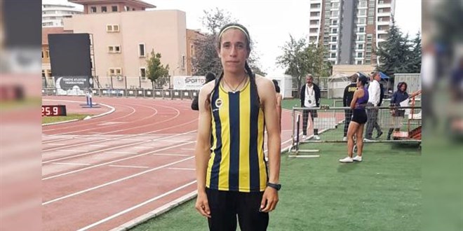 Milli atlet Dilek Koak 800 metrede yldzlar Trkiye rekorunu krd