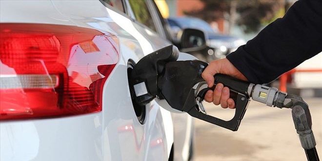 Benzine ve LPG'ye zam bekleniyor