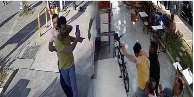 İzmir'de doktora 5 kişi birden saldırdı