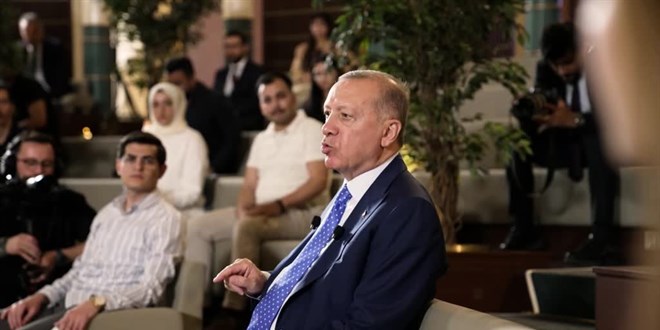 Erdoğan: İstanbul Havalimanı'nda pistleri bir ihtimal kaldırmayabiliriz