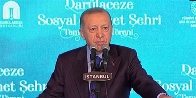 Temel atma töreninde Erdoğan müteahhite kızdı: Değiştirelim bunu