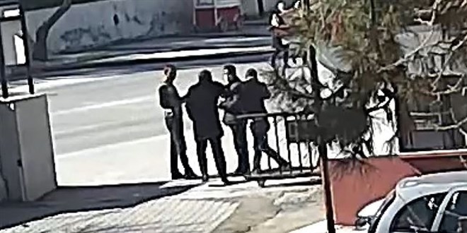 Okul müdüründen engelli memura tokat iddiası